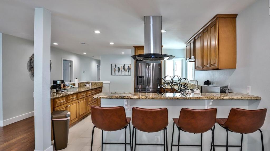 H&H Modern Lux 4Bd 1 King Suite 3 Queen Socal Disney Westminster Eksteriør billede