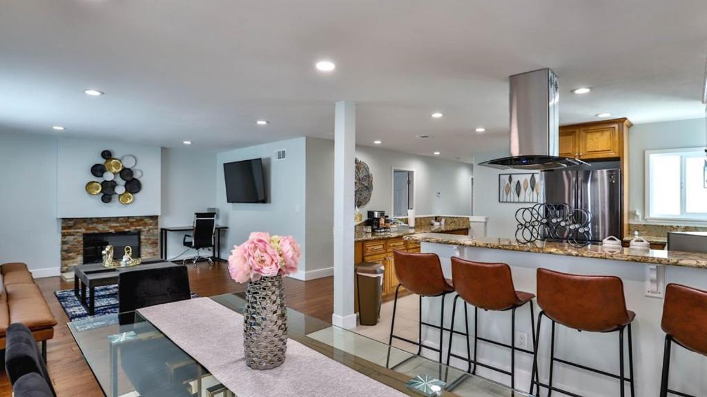H&H Modern Lux 4Bd 1 King Suite 3 Queen Socal Disney Westminster Eksteriør billede